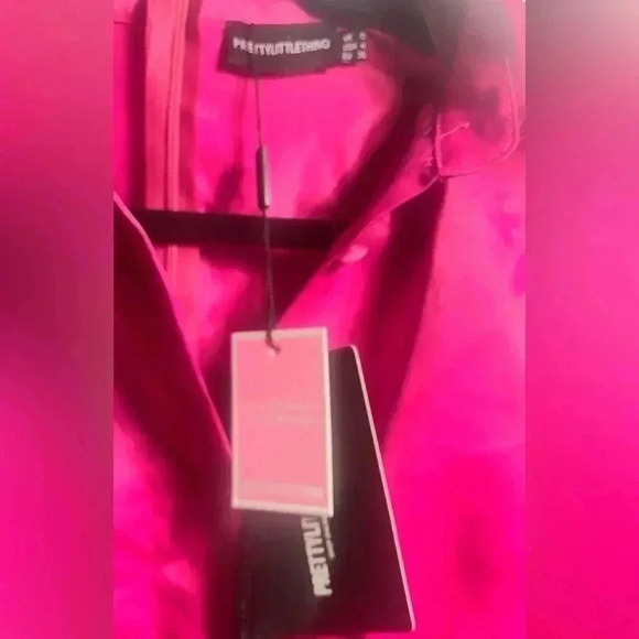 NWT prettylittlething fuschia bonded satin shirt day 2 nite trendy playsuit  8 - Picture 2 of 4
